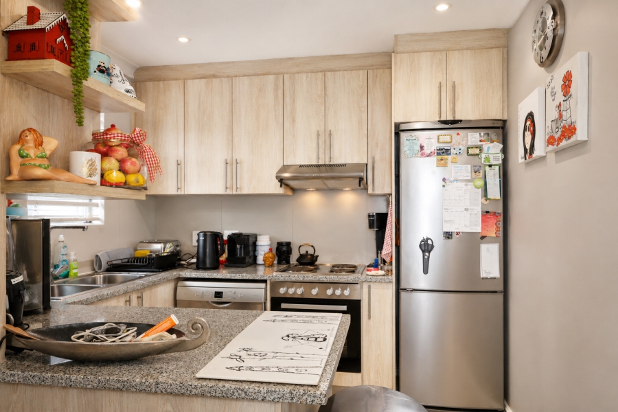 2 Bedroom Property for Sale in Table View Western Cape